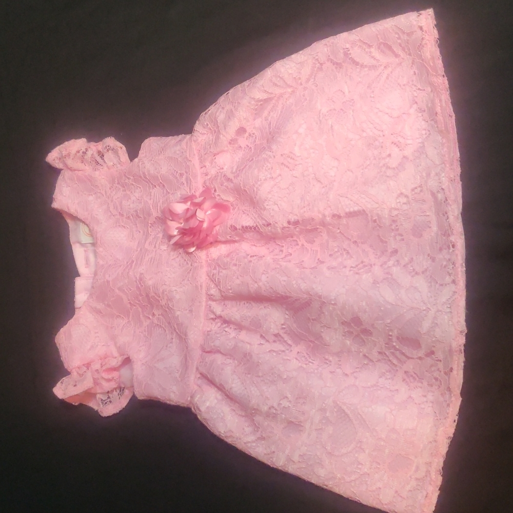 PRETTY IN PINK 💖 PINK LACE DRESS